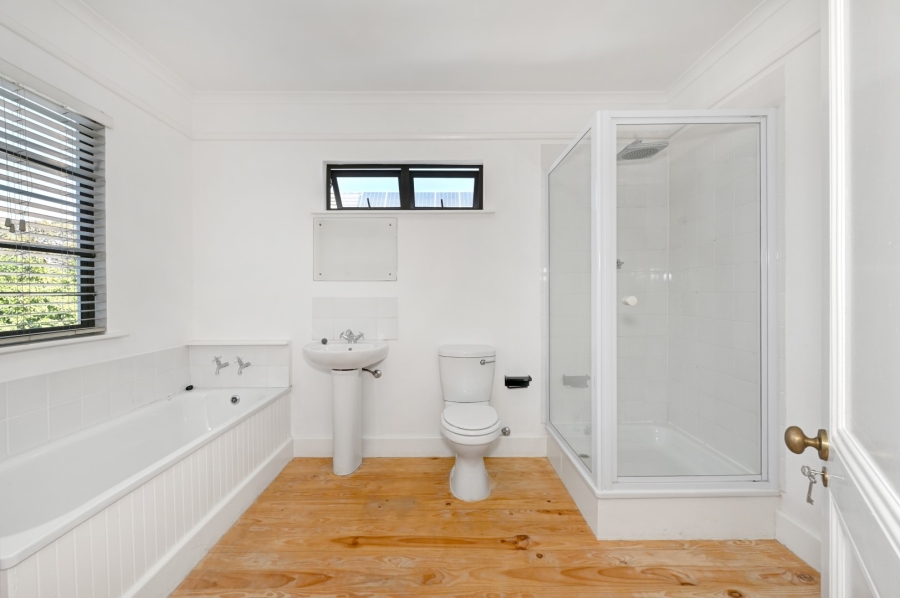 To Let 4 Bedroom Property for Rent in Newlands Western Cape